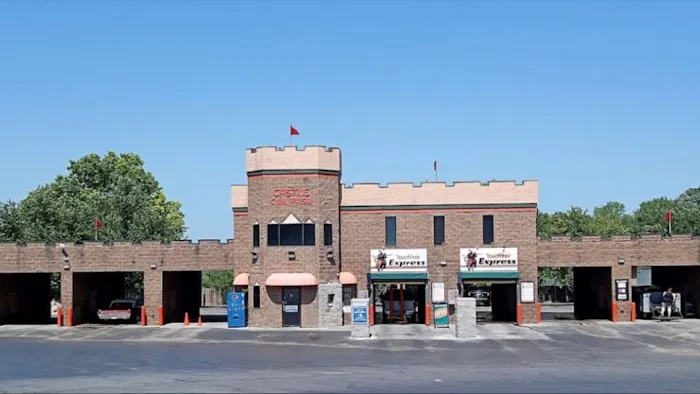 Castle Car Wash Picture 1