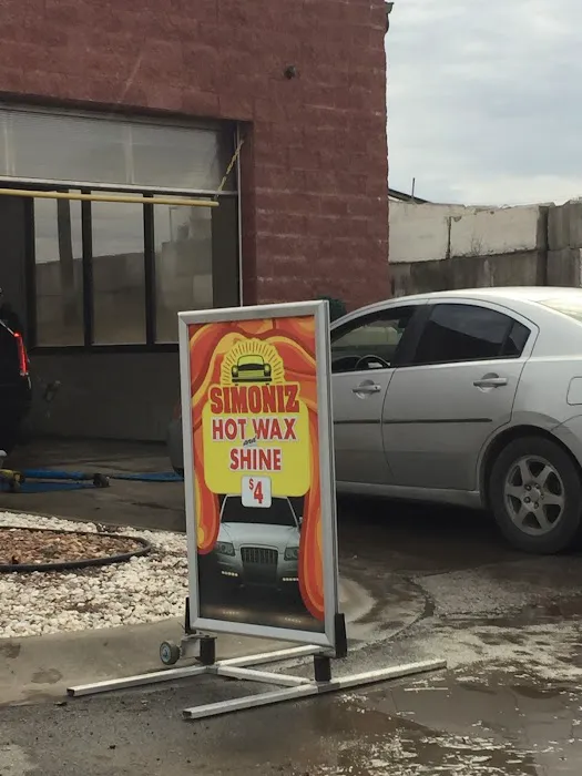 Squeaky Clean Car Wash Picture 8