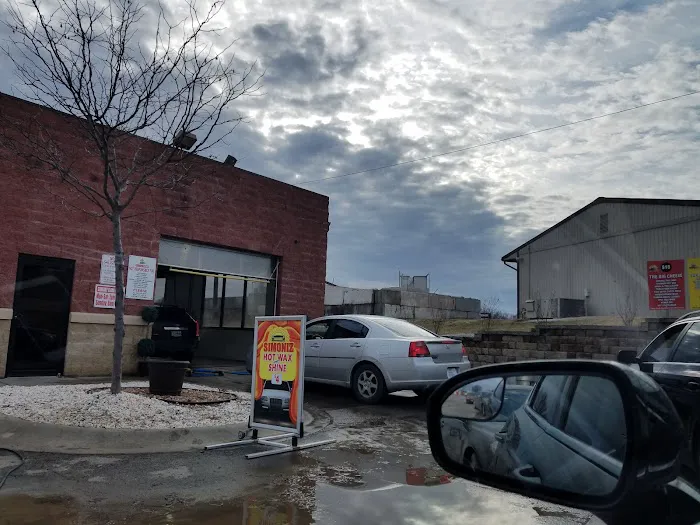 Squeaky Clean Car Wash Picture 7