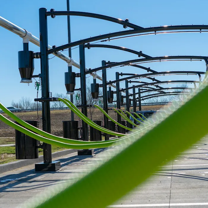 The Better Wash - Tiffany Springs Picture 8