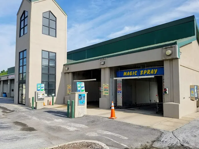 Get Clean Car Wash Picture 1