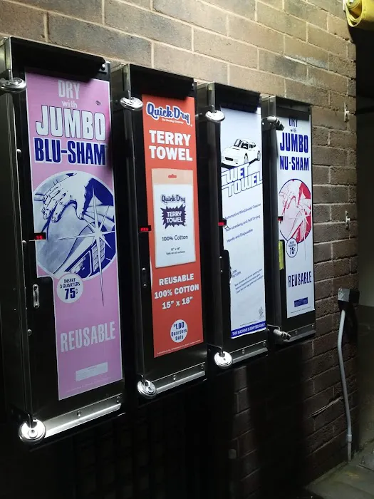 O P Carwash LLC Picture 4