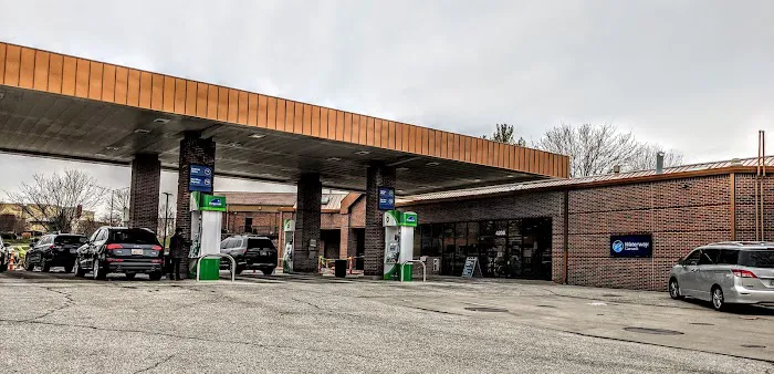 Waterway Carwash Picture 4