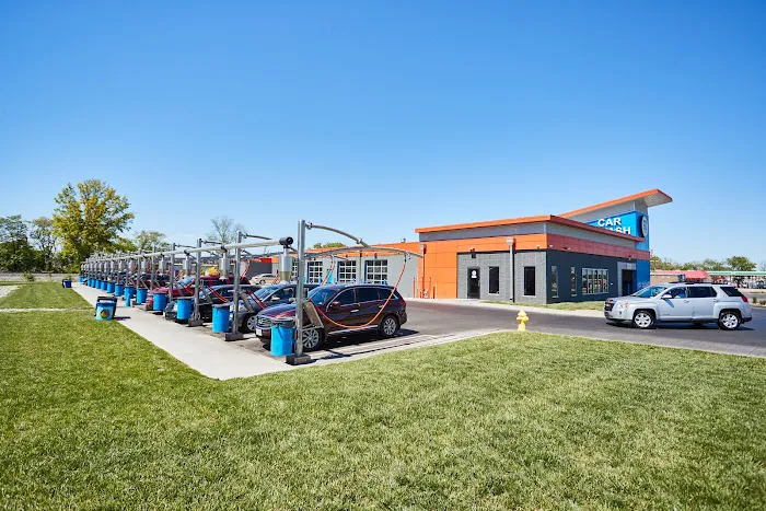 GO Car Wash Picture 3