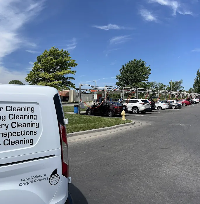 GO Car Wash Picture 8