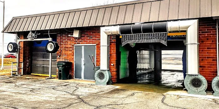 Lenexa Car Wash Picture 5