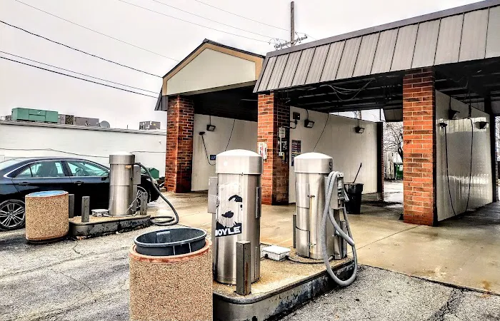 Lenexa Car Wash Picture 9