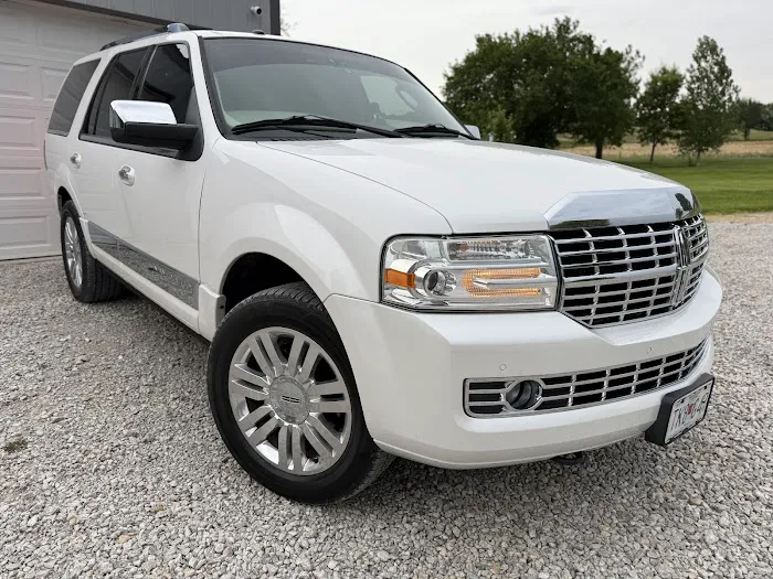 Club Car Wash Picture 8