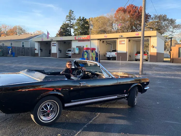 Lenexa Classic Car Wash Picture 6