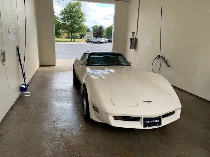 Lenexa Classic Car Wash Picture 8