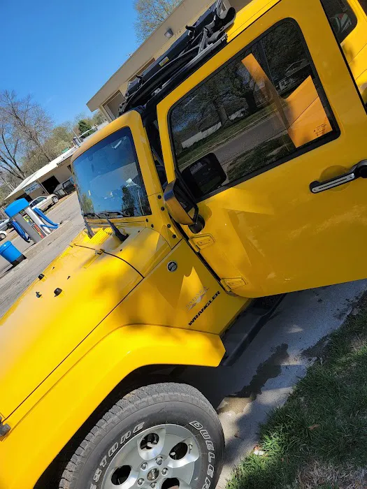 Lenexa Classic Car Wash Picture 10