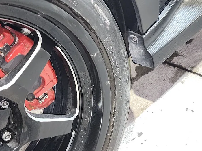 Club Car Wash Picture 9