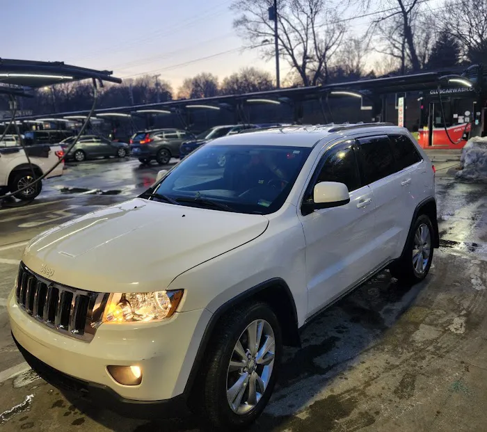 Club Car Wash Picture 8