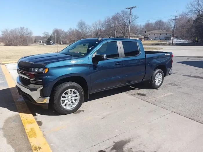 Club Car Wash Picture 9