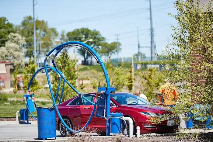 GO Car Wash Picture 2