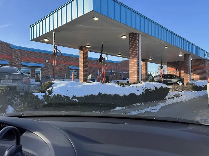 GO Car Wash Picture 1