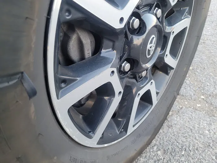 Martin City Car Wash Picture 1