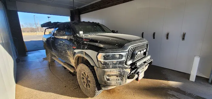 Martin City Car Wash Picture 5