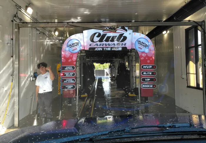 Club Car Wash Picture 8