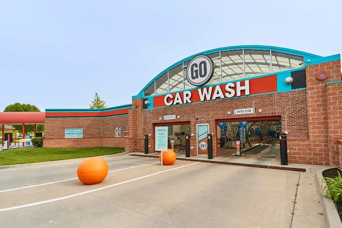 GO Car Wash Picture 2