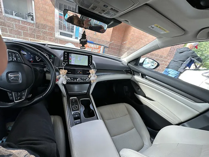 GO Car Wash Picture 8