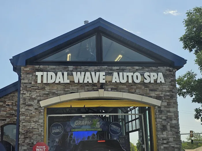 Tidal Wave Auto Spa | Car Wash Picture 1