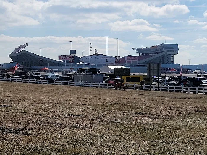 Dr Spotless Car Wash Picture 3