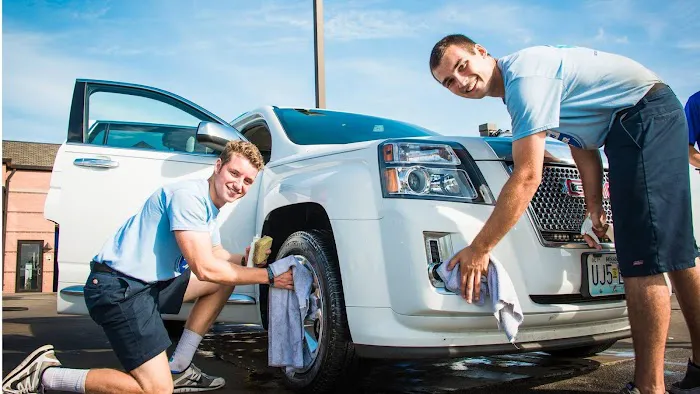 Waterway Carwash Picture 3