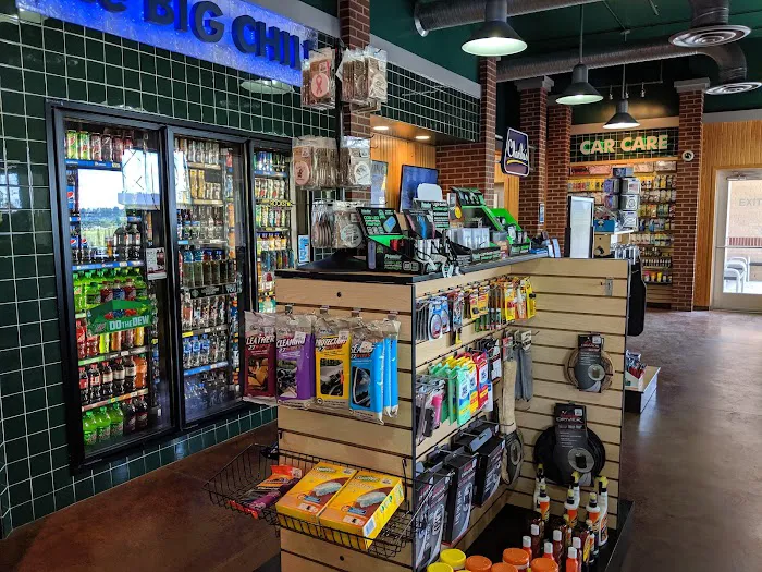 Charlie's Car Wash Picture 3