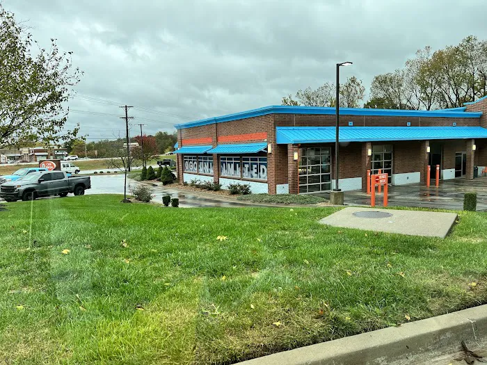 GO Car Wash Picture 7