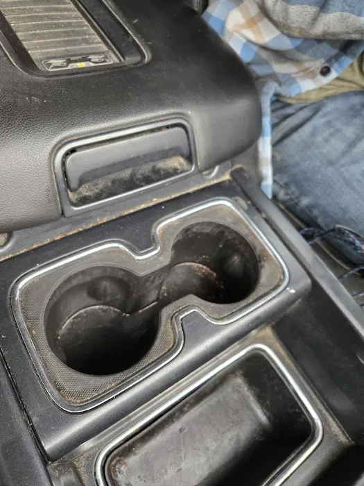 GO Car Wash Picture 10