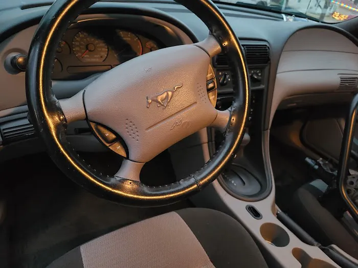 Charlie's Car Wash Picture 8