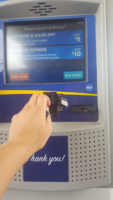 Charlie's Car Wash Picture 10