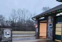 Bubble Time Car Wash photo 1