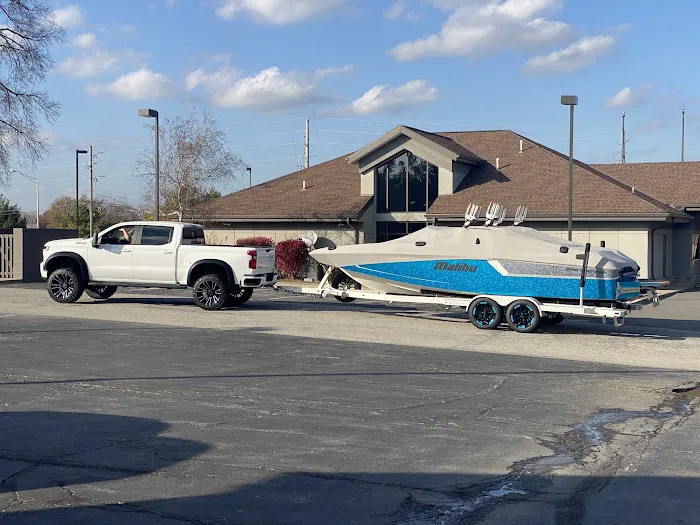 Bubble Time Car Wash Picture 6