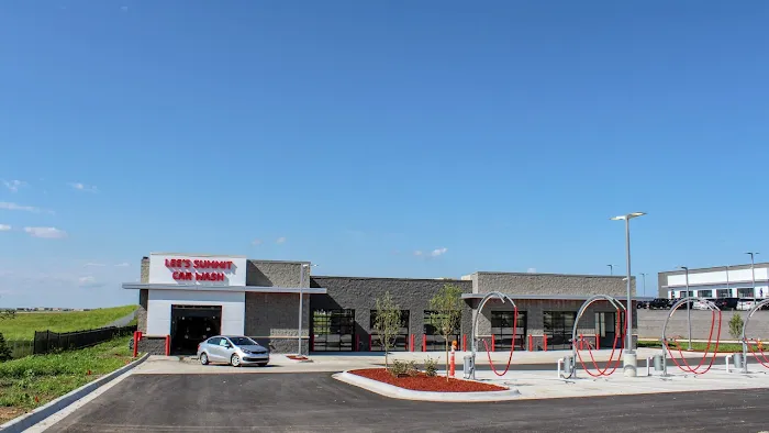 Ultra Clean Car Wash Lee's Summit Picture 3