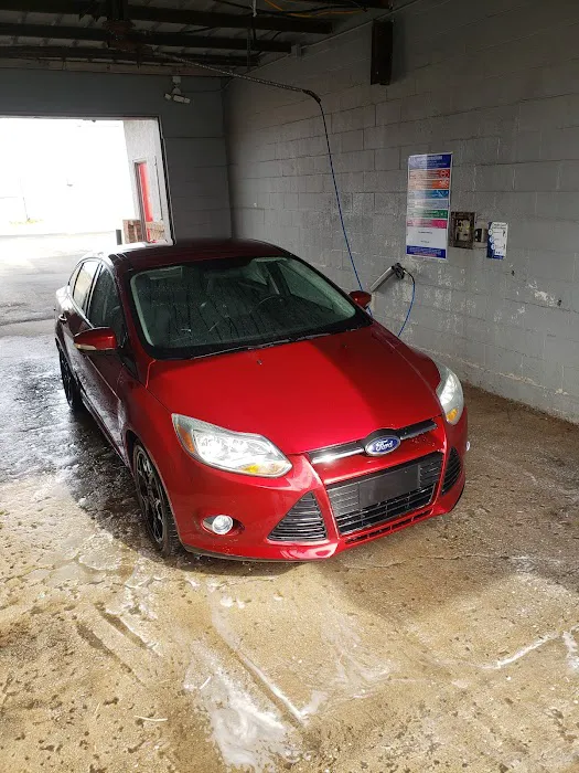 Big Billie's Car Wash Picture 2