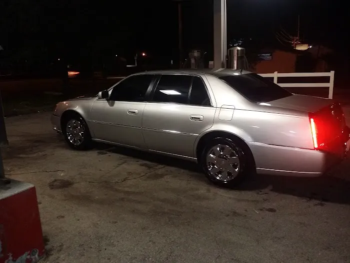 Roger's Car Wash Inc Picture 1