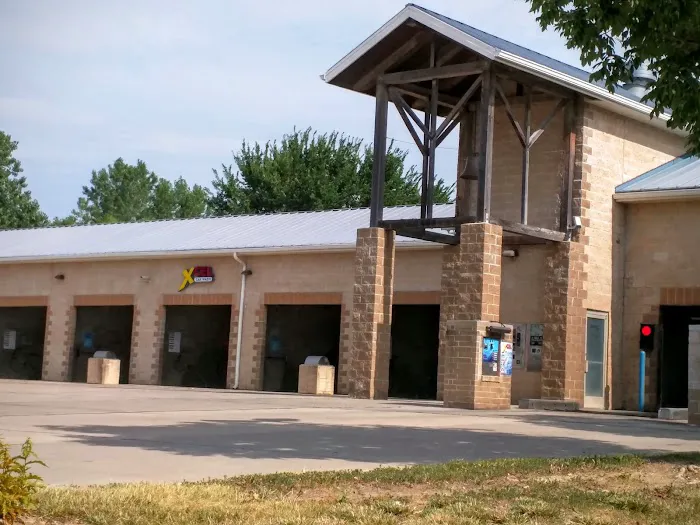 Xcel Car Wash Picture 2