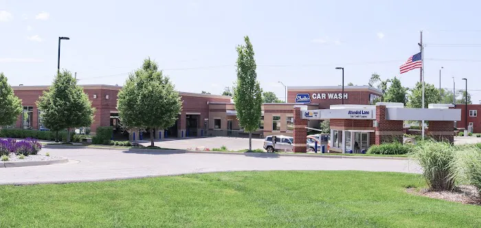 Charlie's Car Wash Picture 3