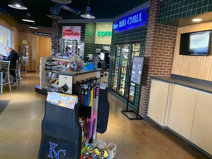 Charlie's Car Wash Picture 5