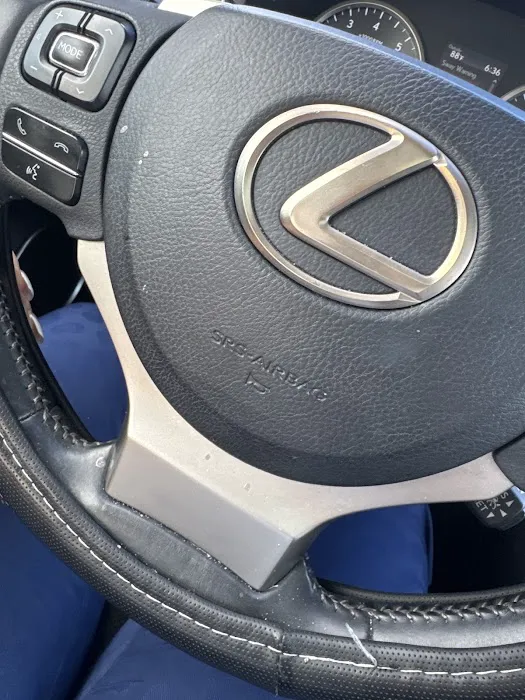 Charlie's Car Wash Picture 4