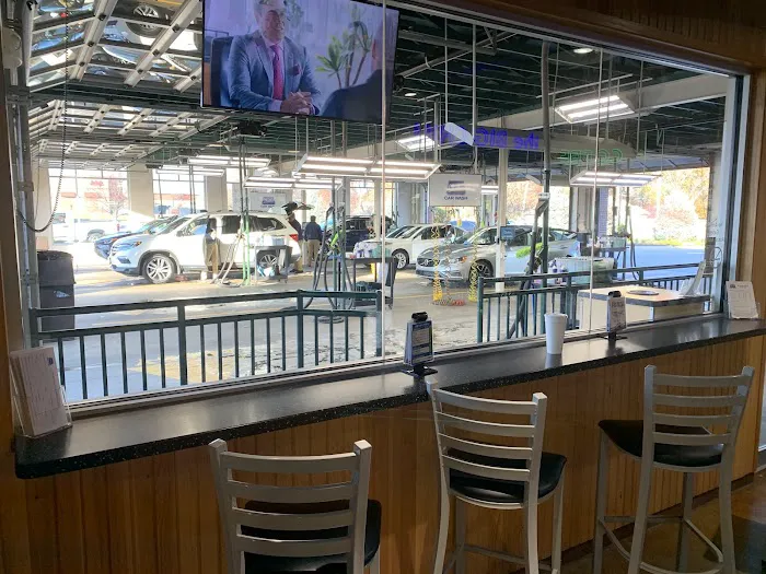 Charlie's Car Wash Picture 9