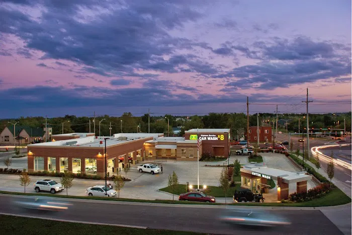 Charlie's Car Wash Picture 6