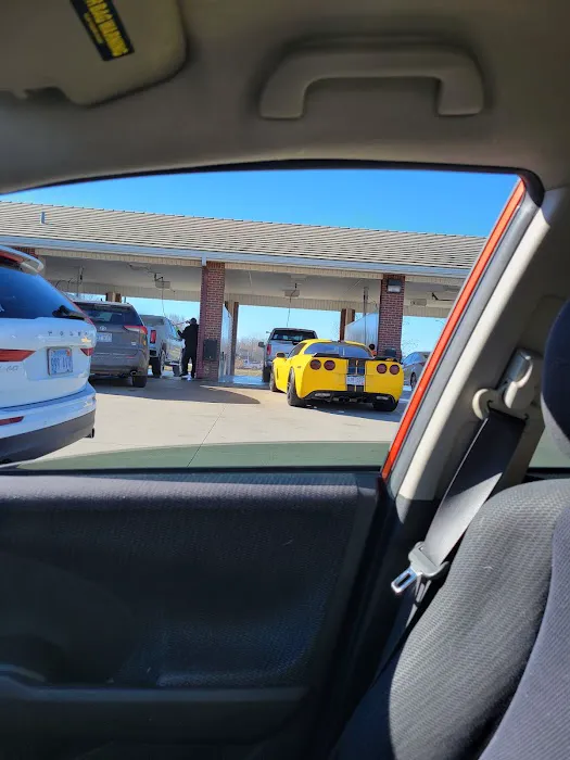 Whale Spout Car Wash Picture 4