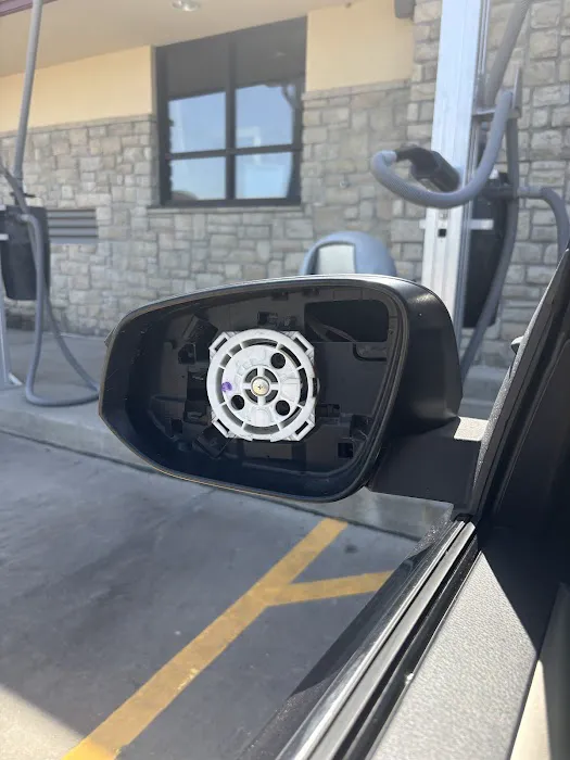 Speedy Car Wash - Falcon Valley Picture 5