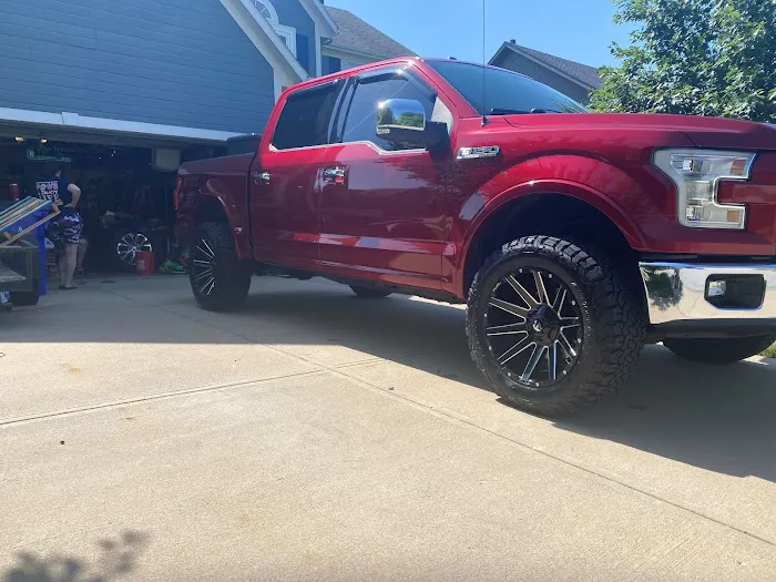 Speedy Car Wash - Falcon Valley Picture 10