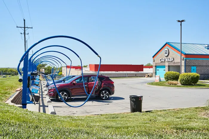 GO Car Wash Picture 2