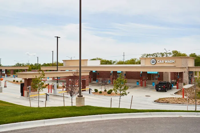 GO Car Wash Picture 1