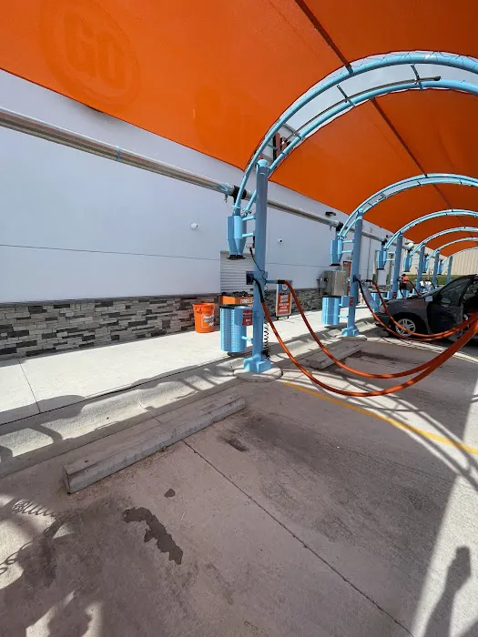 GO Car Wash Picture 6